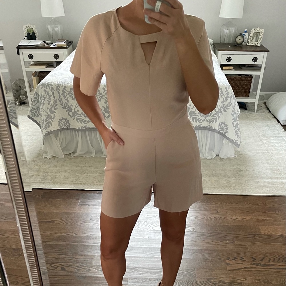 Banana Republic Light Pink Short Sleeve Romper Size 8 NWOT